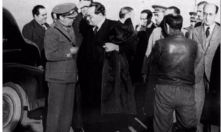 «El último vuelo. Fugitivos de la República y la colaboración (1939-1945)», de Fernando Castillo. Prólogo de Antonio Muñoz Molina. Renacimiento, 2025.
