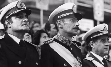 «Desventuras en el País-Jardín-de-Infantes», de María Elena Walsh